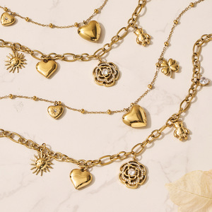 สร้อยคอสแตนเลสสตีลทรงสปอร์ตแบบสองชั้นรูปหัวใจประดับเพชรเต็มเส้น พร้อมจี้รูปดอกกุหลาบฝรั่งเศส Mili และเพชรซิคอน - Product Image 2