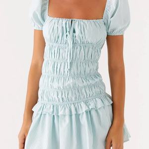 Nuevo Diseño Vestido de Verano Personalizado con Logotipo para Mujer, Vestido Mini con Cuello Redondo, Detalle de Volantes, Manga Corta y Bolsillos Laterales - Product Image 4