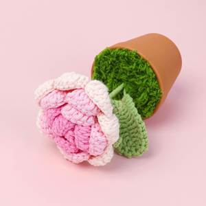 Rose en fil de laine faite à la main au design créatif, petite en pot, bleu glace, pour la décoration de la maison, du bureau, de la voiture, de la remise des diplômes et d'Halloween, vente en gros - Product Image 6