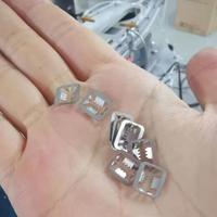 Machine d'emballage vibratoire en ligne pour composants de puces, plaques, pilules, vis, écrous, boulons, rondelles, anneaux, clous