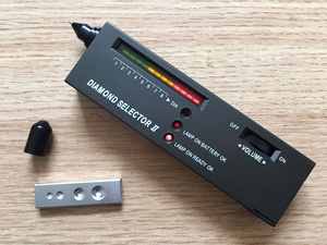 Pluma de prueba de moissanita de plástico Detector de diamantes Equipo de prueba de Joyería de diamantes falsos Sin batería - Product Image 2