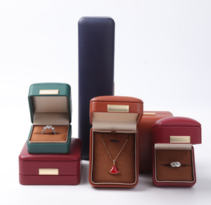 Multi-color High-End PU Leather Flip Jewelry Boxes <b>Magnetic</b> Closure Rigid Grey <b>Board</b> Grain Surface Blank Metal Nameplate Box - Product Image 1