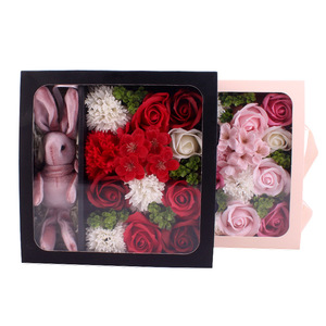 Roses artificielles créatives et fleurs d'œillet magnifiquement emballées en cadeau pour Noël, Halloween, la rentrée scolaire et la fête des Mères - Product Image 4