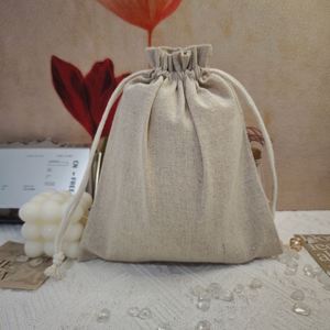 Sac cadeau cosmétique en jute bio, sac d'emballage cosmétique en toile de jute avec cordon de serrage, pochette pour sous-vêtements avec logo personnalisé imprimé – Offre Spéciale - Product Image 2