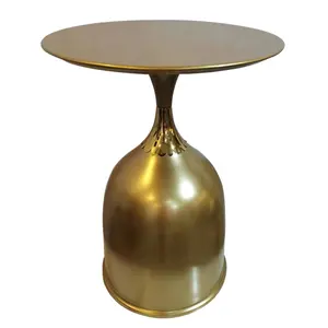 Set ruang tamu Nordic, Modern mewah sisi marmer meja kopi dengan aksen ujung emas untuk makan logam dan desain bulat