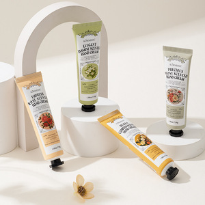 Crema de Manos Perfumada Floral KORMESIC, Pasta Hidratante y Nutritiva de 30g, Extractos de Plantas para el Cuidado Diario, Venta al Por Mayor para Exportación - Product Image 5