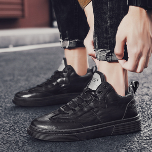 Baskets mode lumineux en gros épaisse semelle souple hommes femmes chaussures plates chaussures décontractées - Product Image 5
