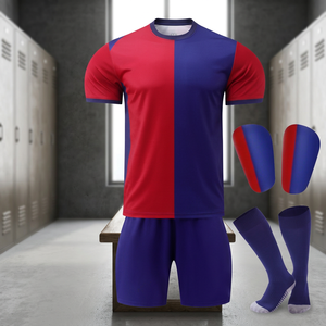 Ventes en gros de maillots de football pour enfants et jeunes, en stock, avec logo et numéros imprimés, manches courtes, 100% polyester, séchage rapide - Product Image 3