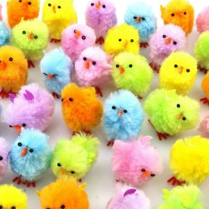 Juego de 60 Adorables Mini Pollitos de Peluche con Gorro de Huevo de Pascua, Decoración de Fiesta Colorida y Esponjosa, Precio de Fábrica al por Mayor - Product Image 1