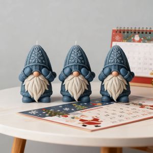Molde de Silicona HY con Diseño de Santa Claus y Gnomo Navideño para Hacer Jabón, Yeso, Resina y Velas - Product Image 6