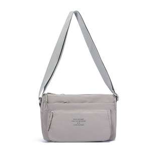 Organizador de Bolsos Vintage a la Moda con Logotipo Personalizado, Bolsa de Cosméticos de Gran Capacidad con Cierre Abierto, Organizador de Maquillaje - Product Image 3