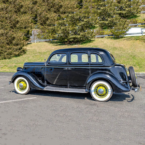 Voiture Électrique Classique Vintage 5 Places, Véhicule Touristique, Véhicule de Cinéma Urbain, Voiture Classique de Ville, Véhicule de Cinéma de Luxe à Vendre - Product Image 2
