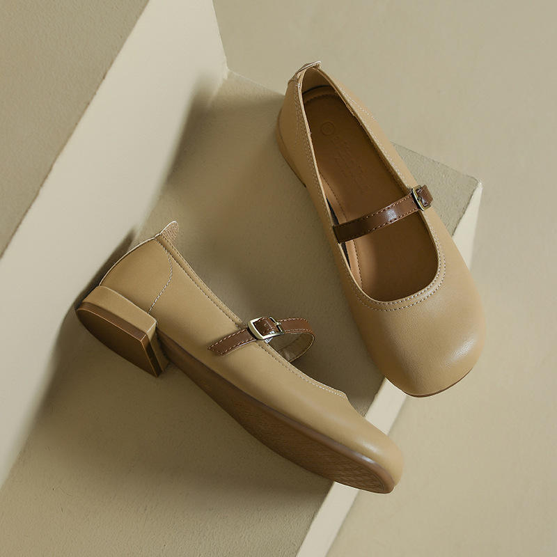 สีน้ำตาล