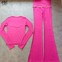 Ensemble 4 pièces grande taille 2026 avec contraste de couleurs : haut court à manches longues, pantalon évasé, soutien-gorge dos nu et bandeau – Tenue décontractée et sportive pour femme