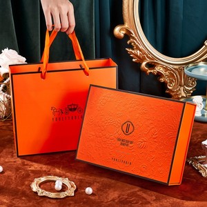 Set de Maquillaje <span class=keywords><strong>Yuri</strong></span> Yula Light Mist Silk Soft de 11 Piezas para Principiantes, Regalo de San Valentín o Cumpleaños, Caja Naranja, Edición Limitada Shantou - Product Image 3
