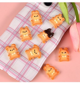 HENGXIN Mini juego de comida Animal gato oso perro zorro Koala conejo galletas dijes de resina para casa de muñecas artesanías Decoración - Product Image 4