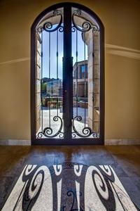 Lusso moderno Tre o Quattro Porte semplice elegante uragano vetro acciaio oscillante impatto porte in ferro battuto - Product Image 6