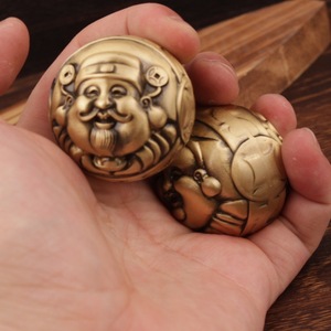 Paire de balles de massage en laiton « Dieu de la Richesse » – Outil portable anti-stress pour la relaxation musculaire à domicile et accessoire d'exercice - Product Image 3