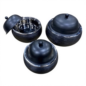 Ensemble de trois chauffe-plats de qualité supérieure, fait main, finition noire, design moderne, en métal. - Product Image 1