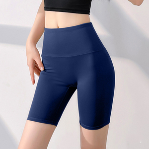 Shorts de yoga extensibles doux avec ceinture intégrale et technologie anti-transparence pour une utilisation active - Product Image 6