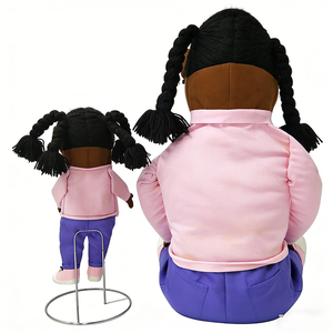 Marioneta de peluche de niña con cabello trenzado personalizado, marioneta infantil multicultural, marioneta de niña de piel morena - Product Image 2