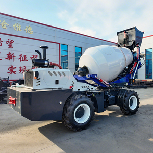 2.6立方メートル可動式自走コンクリートミキサーポンプ付きヘビーデューティーディーゼルセメントミキサー（建設用） - Product Image 1