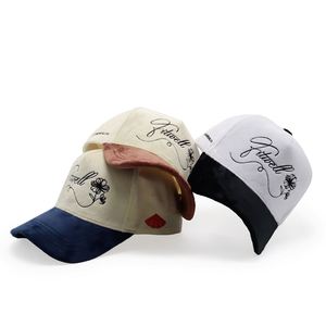 Casquettes de baseball en velours de haute qualité à 5 panneaux brodés avec logo personnalisé - Product Image 3