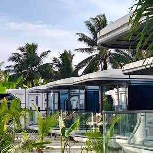 Casa Cápsula Espacial Aislada para Todas las Estaciones |   Diseñado para Estaciones de Esquí Alpinas y Refugios de Montaña - Product Image 5