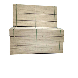 Poutres en bois <span class=keywords><strong>lamellé</strong></span>-<span class=keywords><strong>collé</strong></span> en pin LVL de conception moderne, contreplaqués de peuplier avec normes d'émission de formaldéhyde E1 pour l'ossature des maisons - Product Image 1