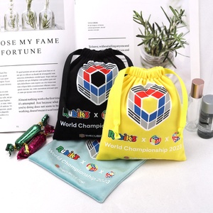 Tùy Chỉnh Dập Nóng Đầy Màu <span class=keywords><strong>S</strong></span>ắc Nhung Đồ Chơi <span class=keywords><strong>Rubik</strong></span> Của <span class=keywords><strong>Cube</strong></span> Tarot Đóng Gói Túi Dây Kéo Mềm Nhung Quà Tặng Bụi Túi Pouch - Product Image 5