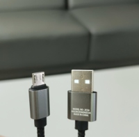 Kabel Pengisi Daya Multifungsi 3A Nylon Braided 1m Fast Quick Charging Micro-USB Aluminium Alloy untuk Tablet dan Ponsel