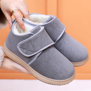 Vente en gros de chaussures d'hiver avec doublure en fourrure chaussures décontractées en coton doux antidérapantes pantoufles d'intérieur bottes de neige de marche pour hommes et femmes - Product Image 3