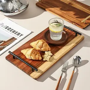 새로운 디자인의 저녁 식사 음식 다크 브라운 나무 접시 디저트 간식 손잡이와 직사각형 아카시아 나무 서빙 트레이