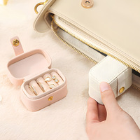 Boîte de rangement pour boucles d'oreilles rectangulaires à motif uni, style européen et américain, petite boîte à bijoux exquise et pratique, mini