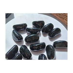 Marbres de verre de feu solide en forme de noix de cajou noire pour la décoration industrielle et de jardin - Product Image 2