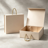 Boîte cadeau rigide magnétique blanche personnalisée avec poignée en corde, boîte de luxe à poignée pour cosmétiques, thé, emballage cadeau