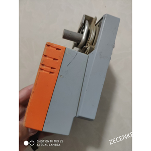 1 unidad de actuador de amortiguador de aire de velocidad media LMQ24A-SR usado - Product Image 3