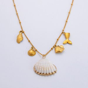 Ensemble collier et boucles d'oreilles en forme d'étoile de mer et de coquillage sur le thème de l'océan, avec perles d'eau douce, plaqué or, bijoux fins pour femmes, à porter au quotidien - Product Image 4