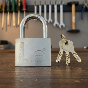 Cadenas en laiton massif 60 mm AUDDY, serrure à cylindre 3 clés pour portes, portails et sécurité, cadenas en laiton robuste AUDDY 60 mm - Product Image 2