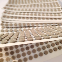 Eponge PU conductrice polyvalente pour l'électronique automobile, découpe simple face, résistante et respectueuse de l'environnement
