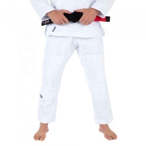 Traje de Karate Blanco Unisex de Alta Calidad con Cinturón, Material de Poliéster/Algodón, Uniforme de Entrenamiento Cómodo en Diferentes Colores - Product Image 4