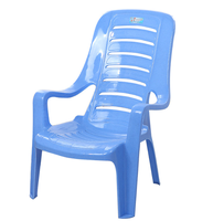 Machine de moulage par injection pour fabrication automatique de chaises et de tables de stade en plastique