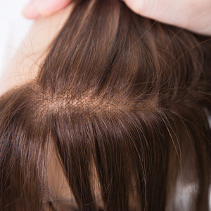 Peluca <span class=keywords><strong>de</strong></span> cabello con parte superior delantera para <span class=keywords><strong>mujer</strong></span>, peluquín <span class=keywords><strong>de</strong></span> cabello humano Remy, línea <span class=keywords><strong>de</strong></span> cabello <span class=keywords><strong>de</strong></span> aspecto natural, perfecto para uso diario - Product Image 4