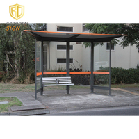 Shelroden Urban Environmental Green Plant Abri d'autobus à structure solide en acier avec panneau publicitaire LED Design de panneau d'affichage moderne