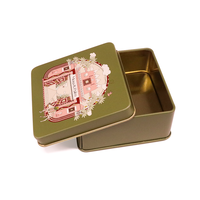 Boîte en métal noir gaufré personnalisée en gros, emballage carré de voyage pour savon, parfum et bonbons, en fer blanc