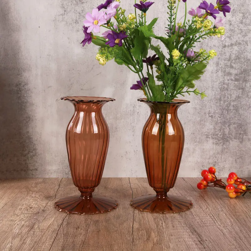 Décoration de vase en verre de fleur brune teintée à la main pour la décoration de salon à la maison