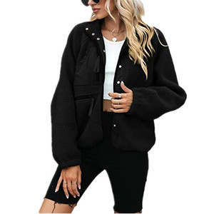 Veste polaire personnalisée pour femmes Manteaux courts à manches longues floues Vêtements d'extérieur boutonnés en Sherpa avec poches - Product Image 6