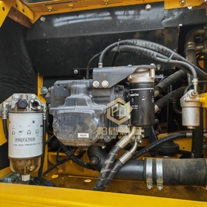 รถขุดตีนตะขาบ Komatsu PC200-8 มือสองคุณภาพสูง เครื่องจักรกลหนักขนาดกลางสำหรับงานดิน - Product Image 5