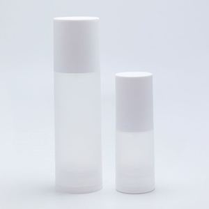 Flacons de soin de la peau à pompe sans air de 15 ml à 100 ml, flacons pulvérisateurs pour bouteilles en plastique transparent, givré, mat avec couvercle mat - Product Image 3