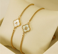 Bracelet ajustable en acier inoxydable Mlluki plaqué or 18 carats, motif coquillage porte-bonheur et trèfle à quatre feuilles, initiales A-Z personnalisables pour femme